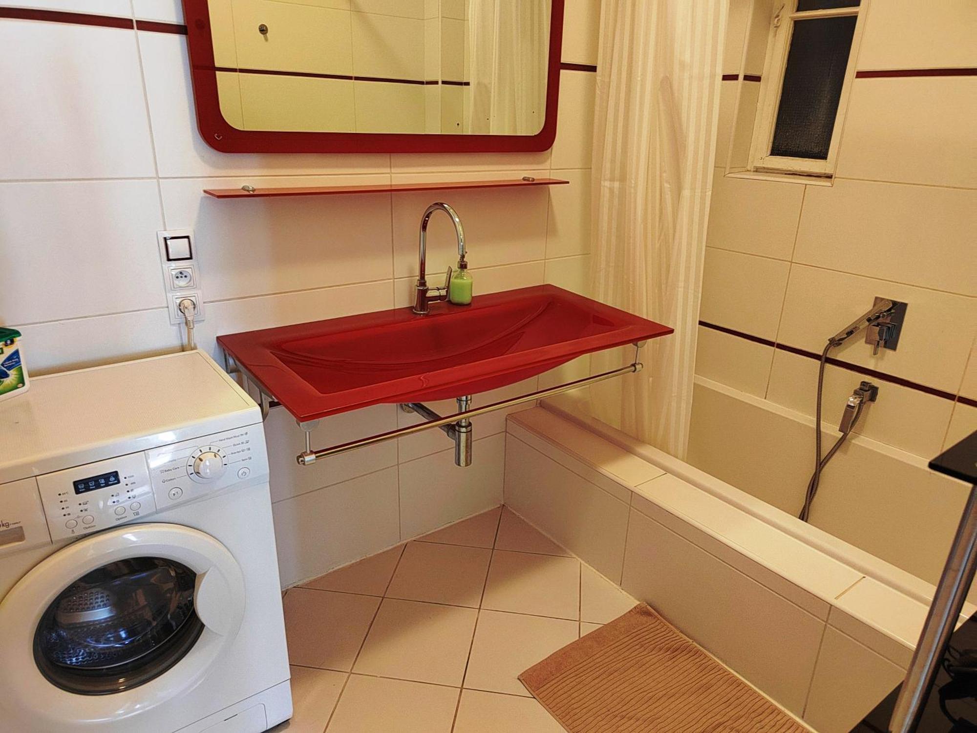 Tower Apartment Praha Bagian luar foto